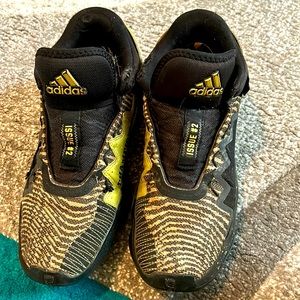 Addidas mens shoes size 9 1/2